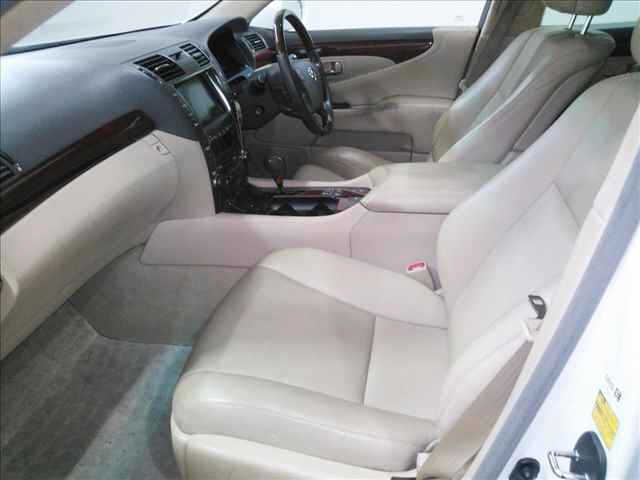 LEXUS LS460