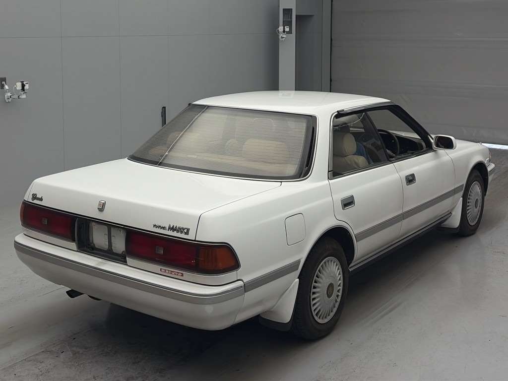 TOYOTA MARK II