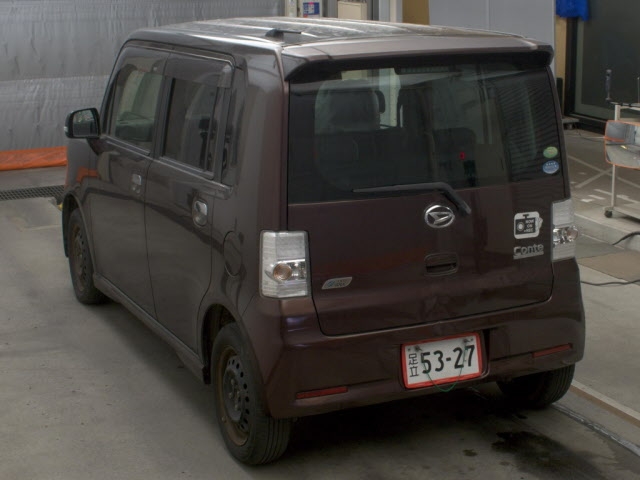 DAIHATSU MOVE CONTE