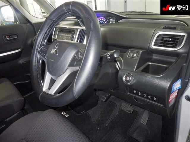 MITSUBISHI DELICA D:2