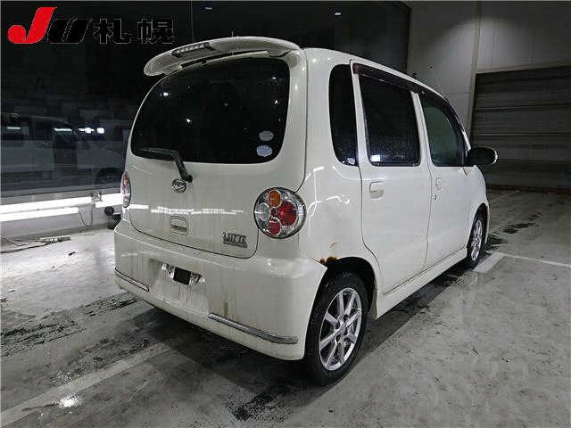 DAIHATSU MOVE LATTE