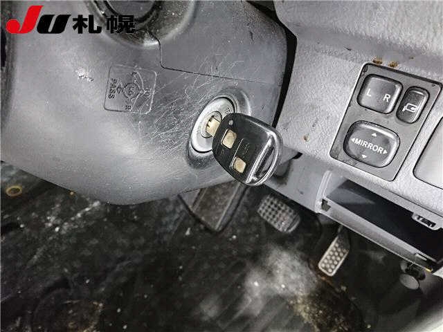 DAIHATSU MOVE LATTE
