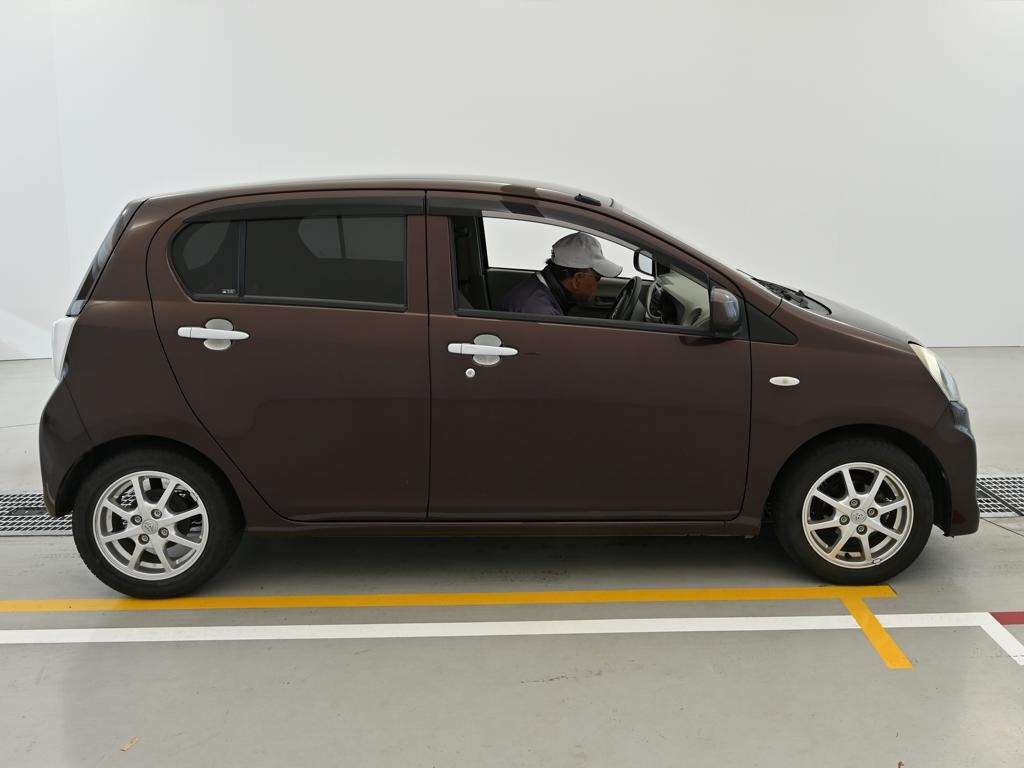 TOYOTA PIXIS EPOCH