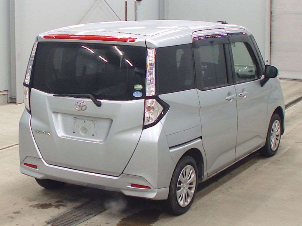 TOYOTA TANK