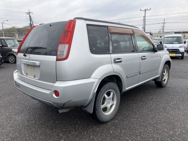 NISSAN X-TRAIL