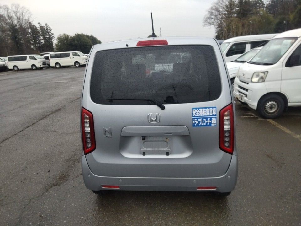 HONDA N-WGN