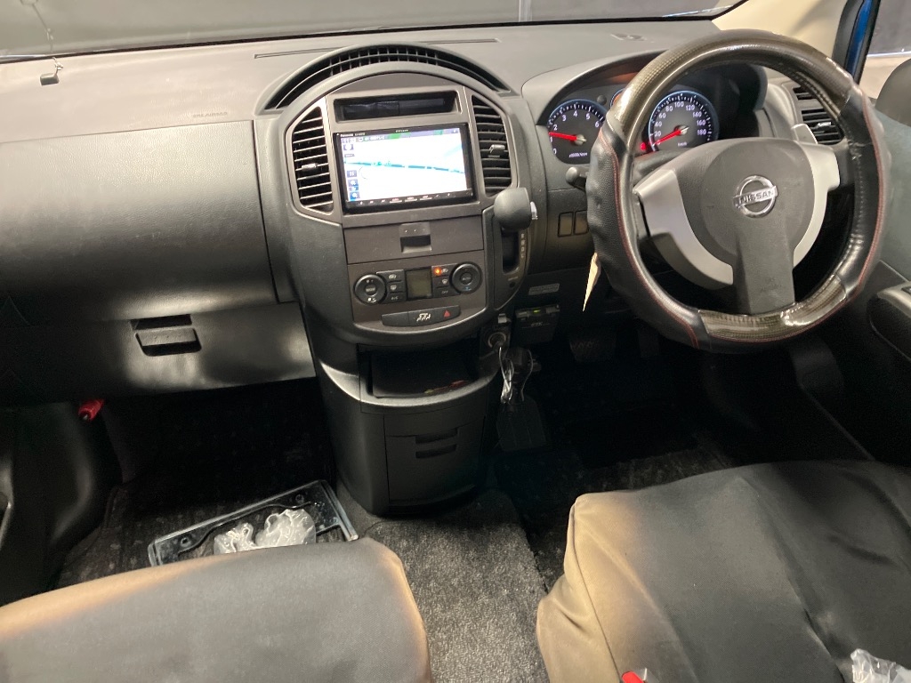 NISSAN LAFESTA