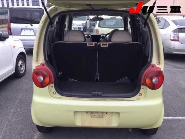 DAIHATSU MOVE LATTE