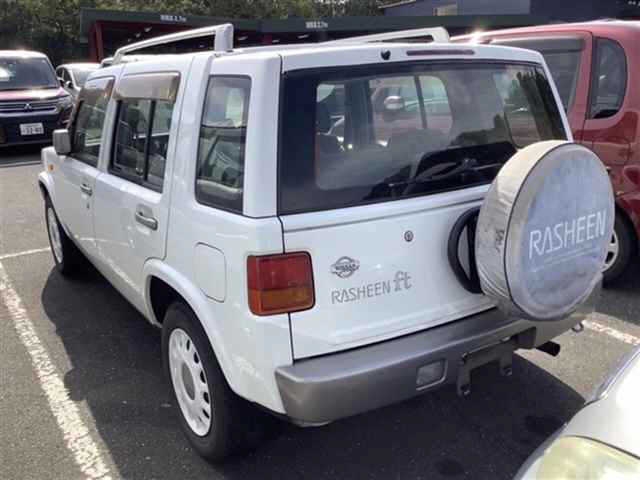 NISSAN RASHEEN