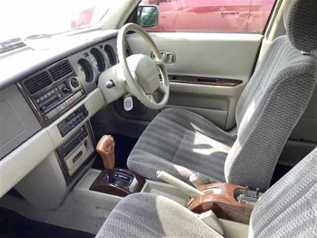 NISSAN RASHEEN