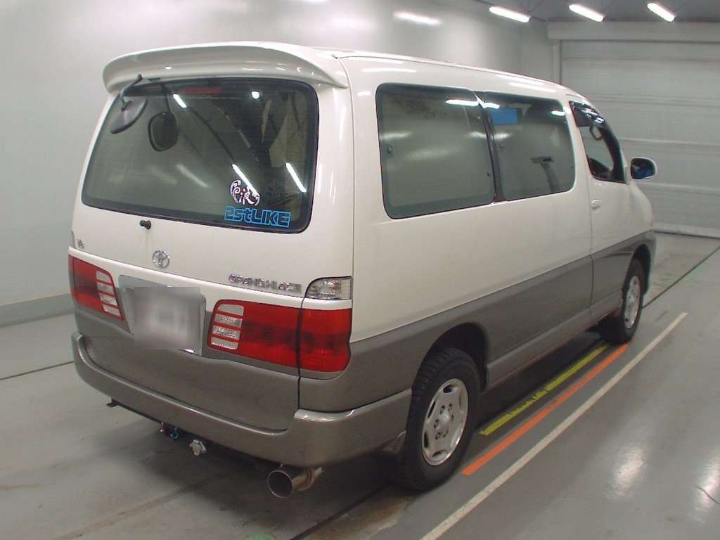 TOYOTA GRAND HIACE