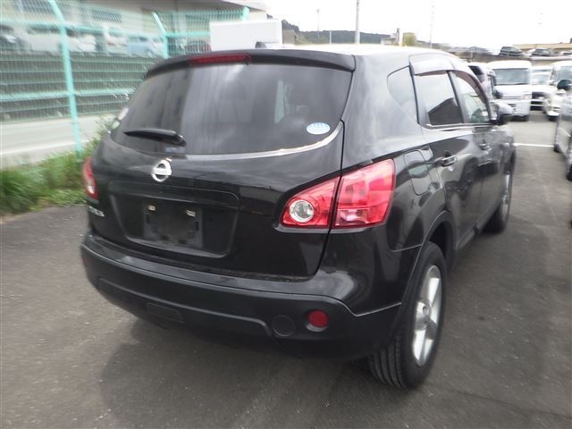 NISSAN DUALIS