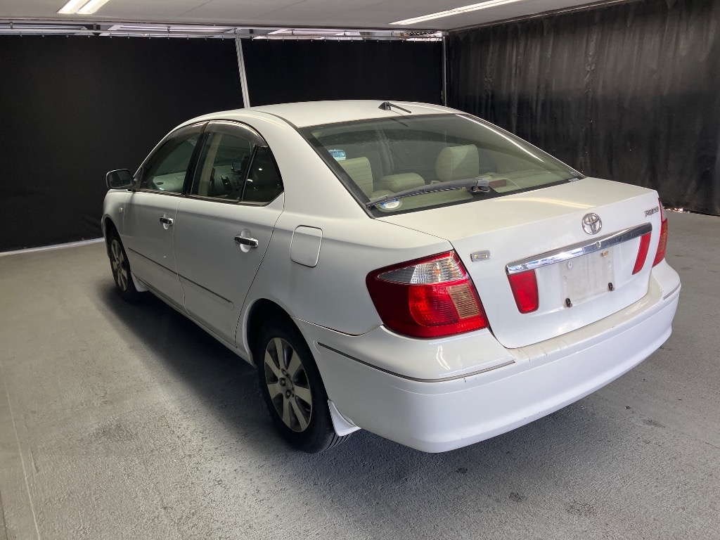 TOYOTA PREMIO