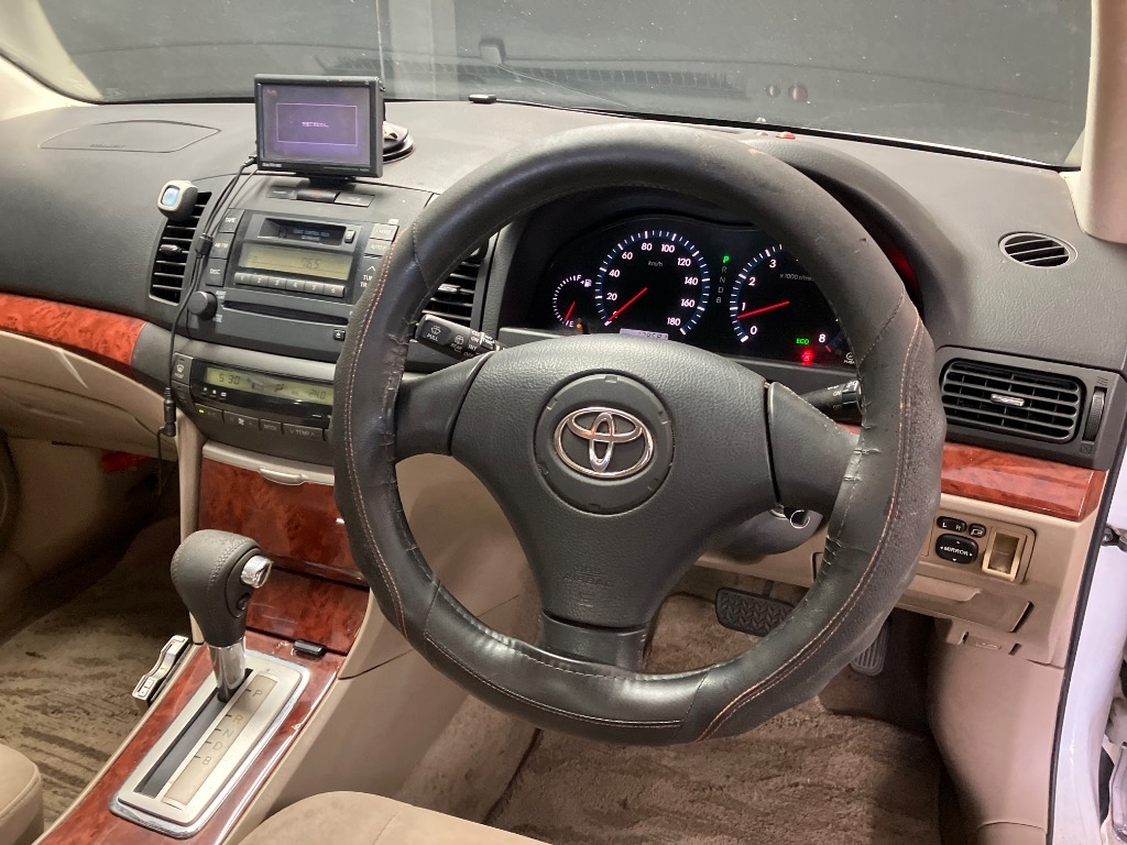 TOYOTA PREMIO