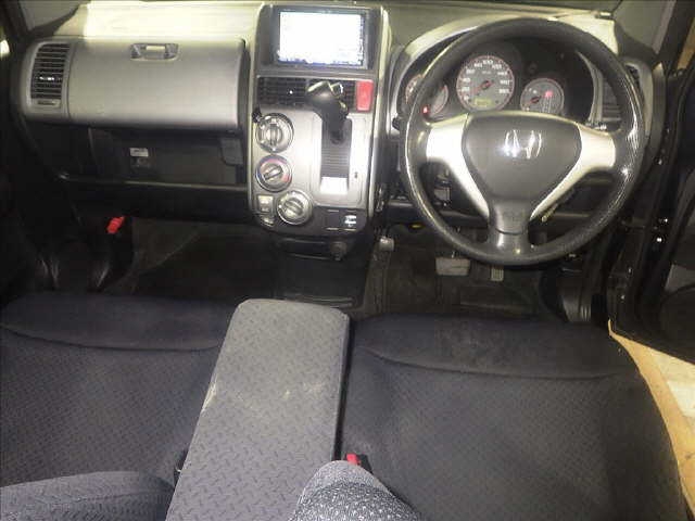 HONDA MOBILIO SPIKE