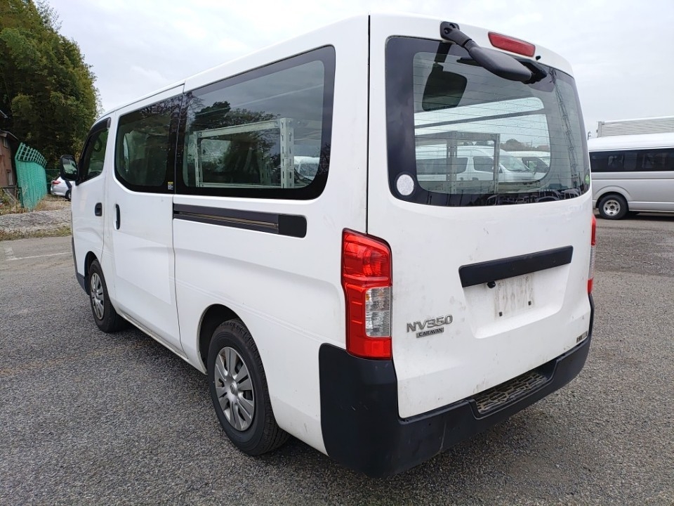 NISSAN NV350 CARAVAN