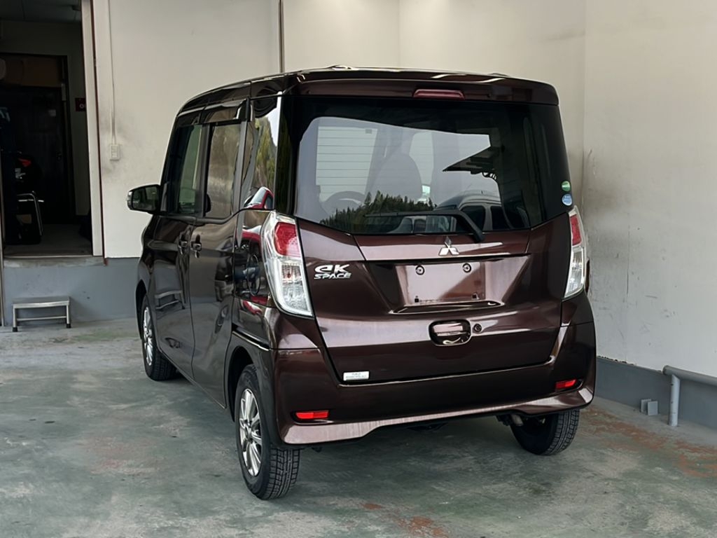 MITSUBISHI EK SPACE