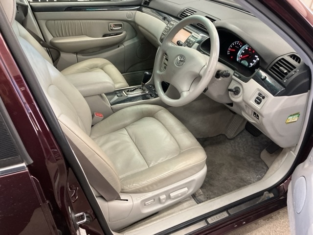 TOYOTA BREVIS