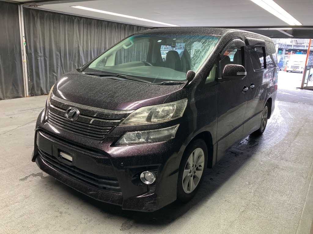 TOYOTA VELLFIRE