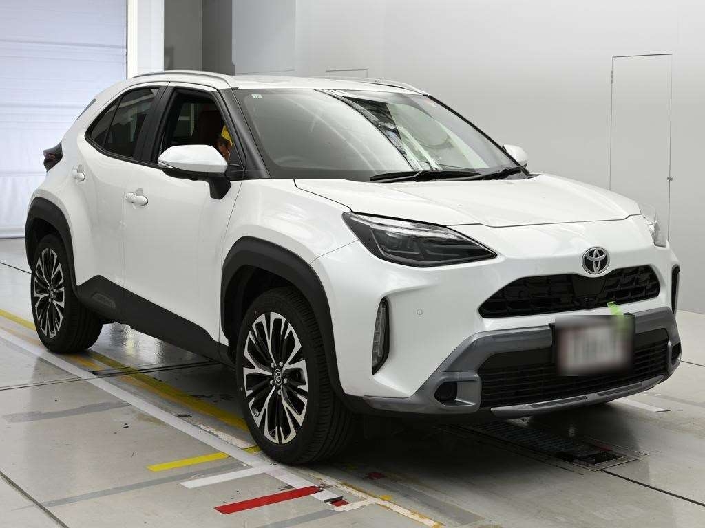 TOYOTA YARIS CROSS