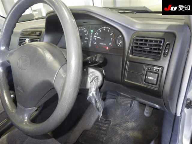 TOYOTA CARINA