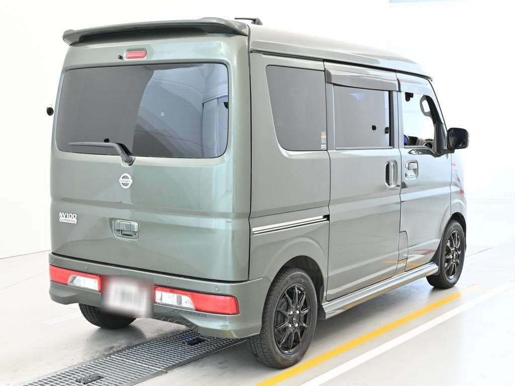 NISSAN NV100 CLIPPER