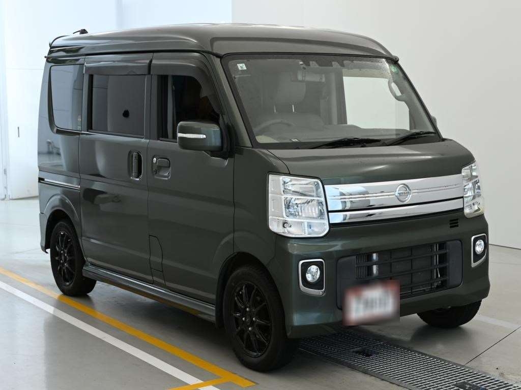 NISSAN NV100 CLIPPER