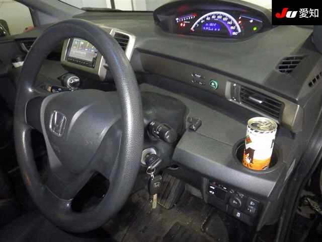 HONDA FREED SPIKE