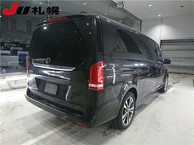 MERCEDES-BENZ V-CLASS