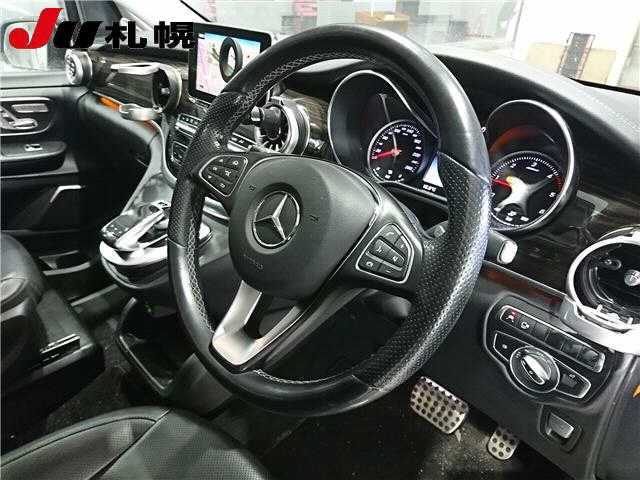 MERCEDES-BENZ V-CLASS