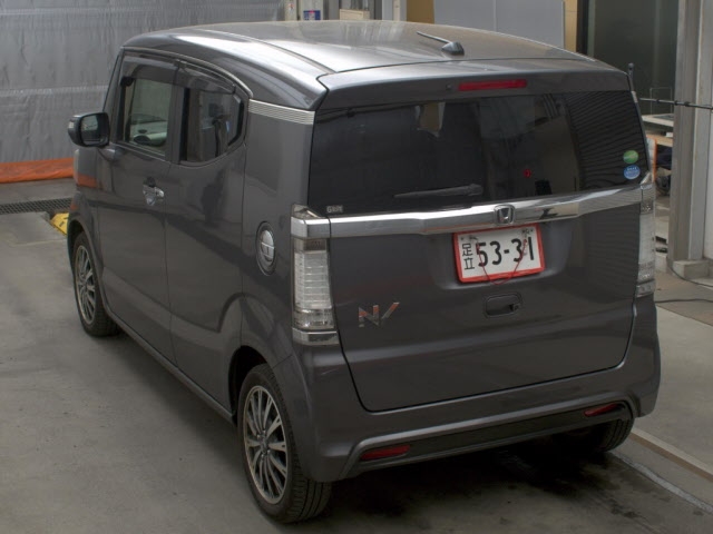 HONDA N-BOX SLASH