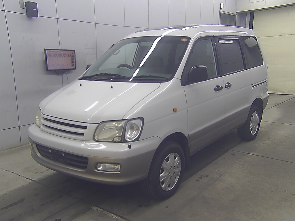 TOYOTA TOWN ACE NOAH