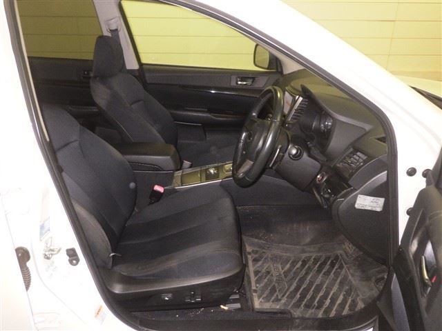 SUBARU LEGACY B4