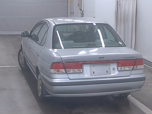 NISSAN SUNNY