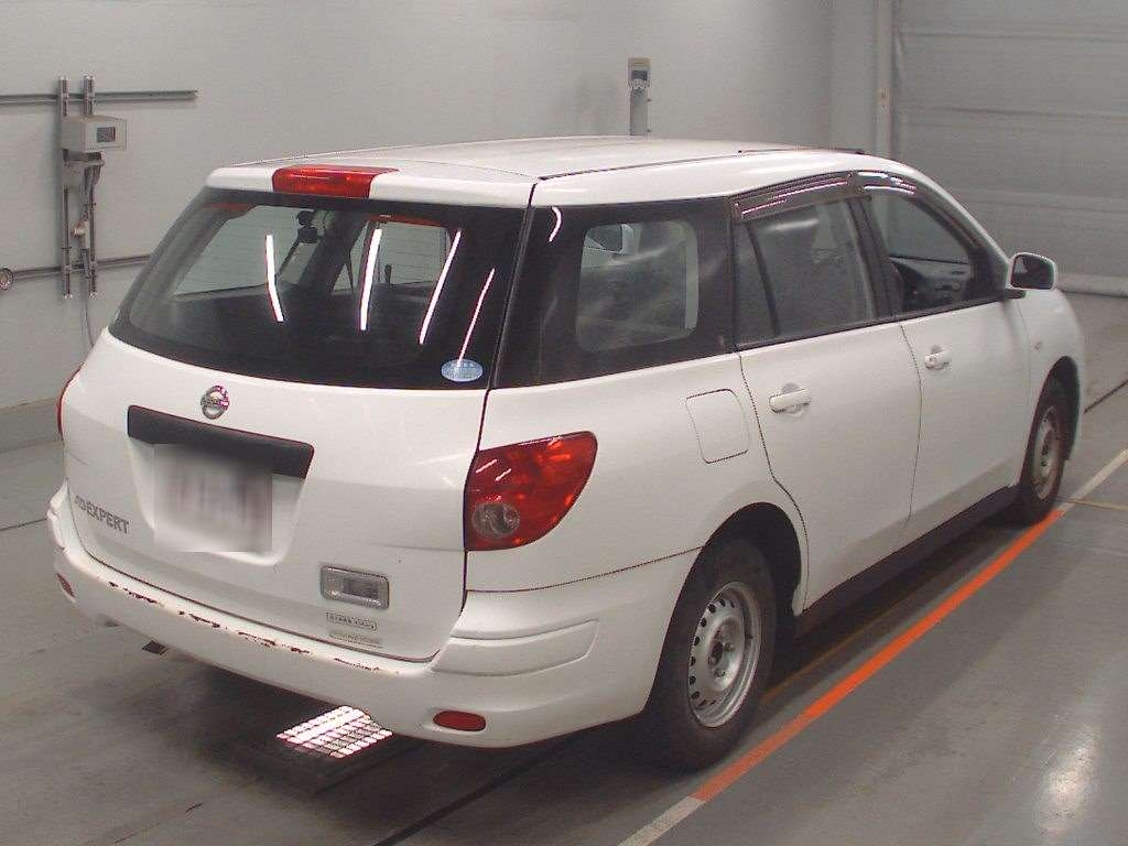 NISSAN AD