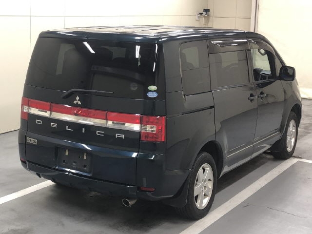 MITSUBISHI DELICA D:5