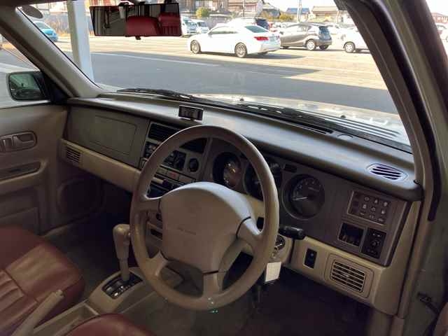 NISSAN RASHEEN