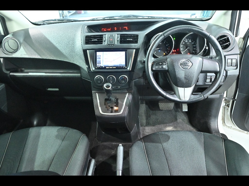 NISSAN LAFESTA