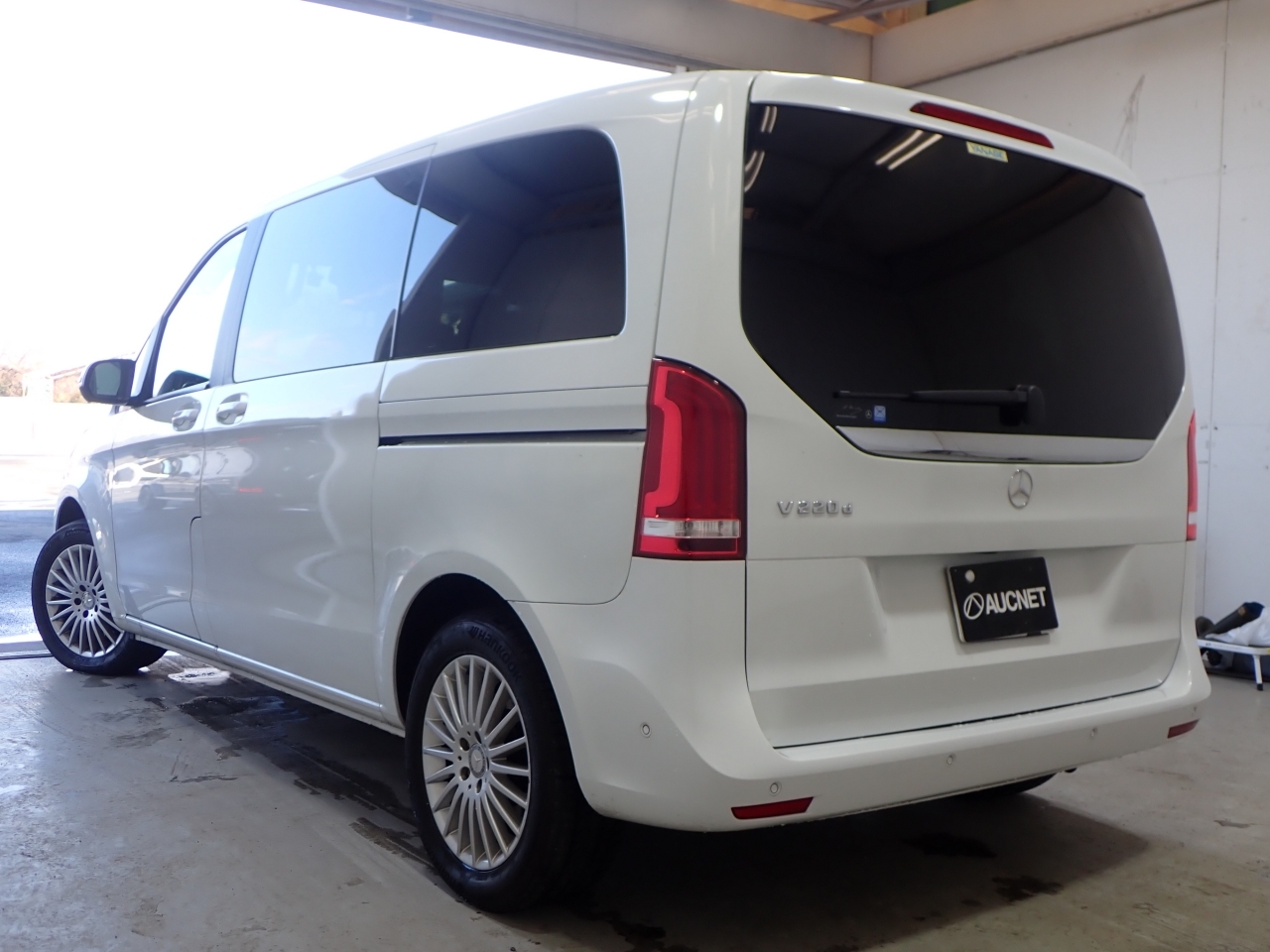 MERCEDES-BENZ V-CLASS