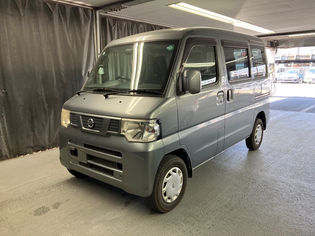 NISSAN NV100 CLIPPER