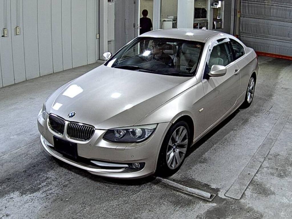 BMW 3-SERIES