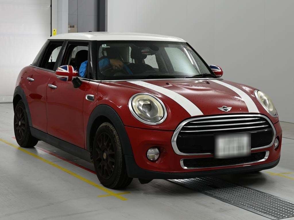 MINI HATCH