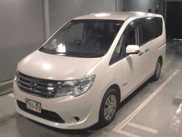 NISSAN SERENA