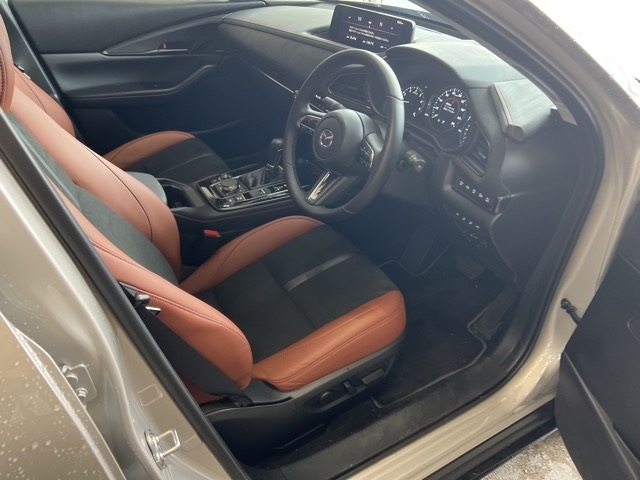 MAZDA CX-30