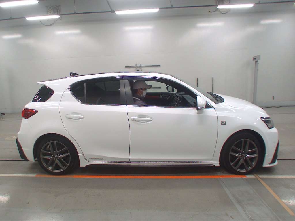 LEXUS CT200H