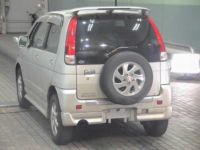 DAIHATSU TERIOS KID