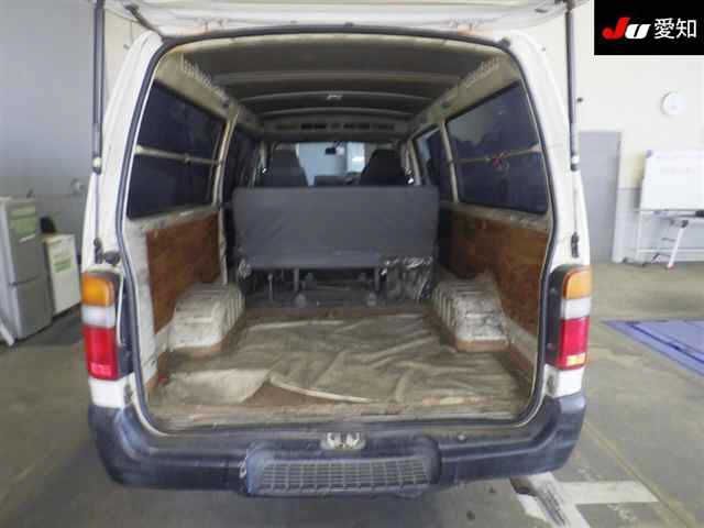 TOYOTA REGIUS ACE