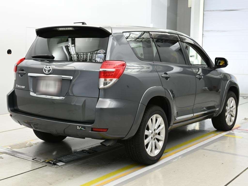 TOYOTA VANGUARD