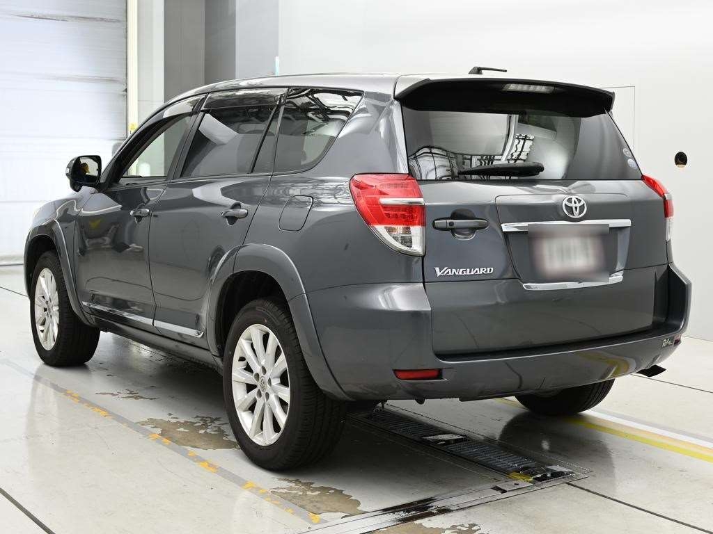 TOYOTA VANGUARD