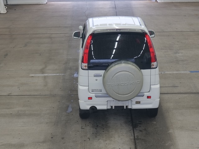 DAIHATSU TERIOS KID